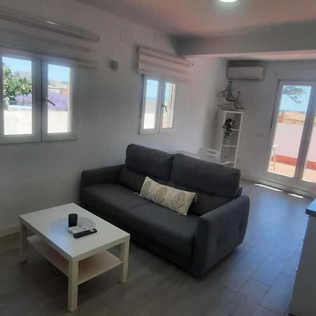 Atico Con Terraza Frente Playa Pedregalejo Apartment Malaga Ngoại thất bức ảnh