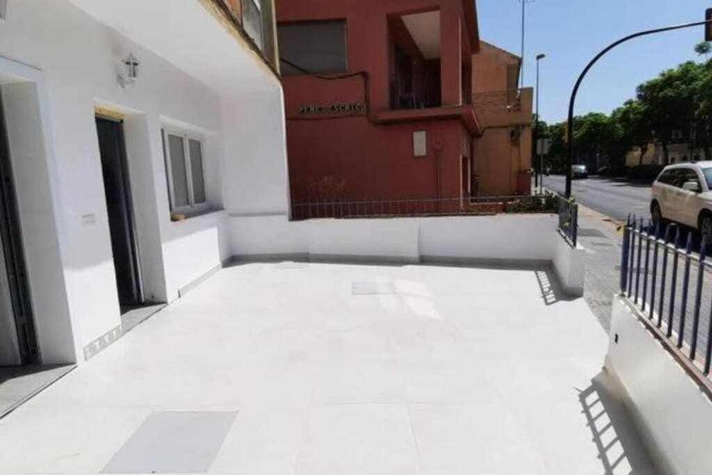 Atico Con Terraza Frente Playa Pedregalejo Apartment Malaga Ngoại thất bức ảnh