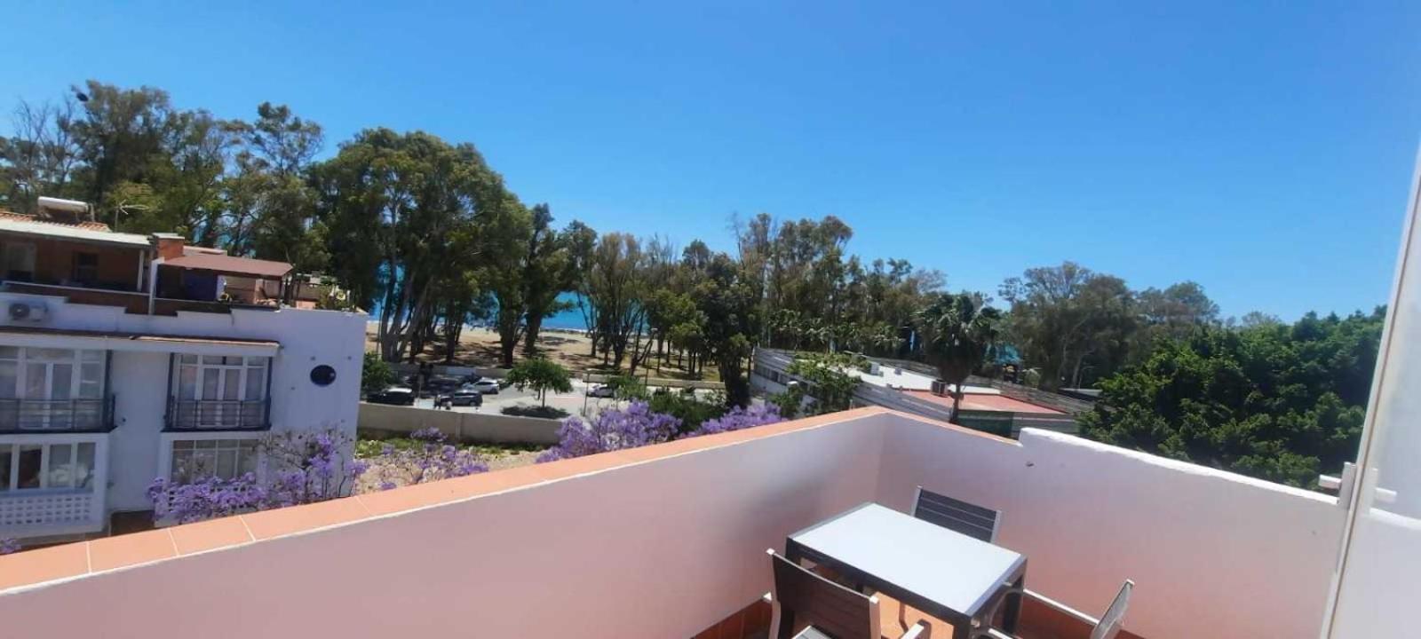 Atico Con Terraza Frente Playa Pedregalejo Apartment Malaga Ngoại thất bức ảnh